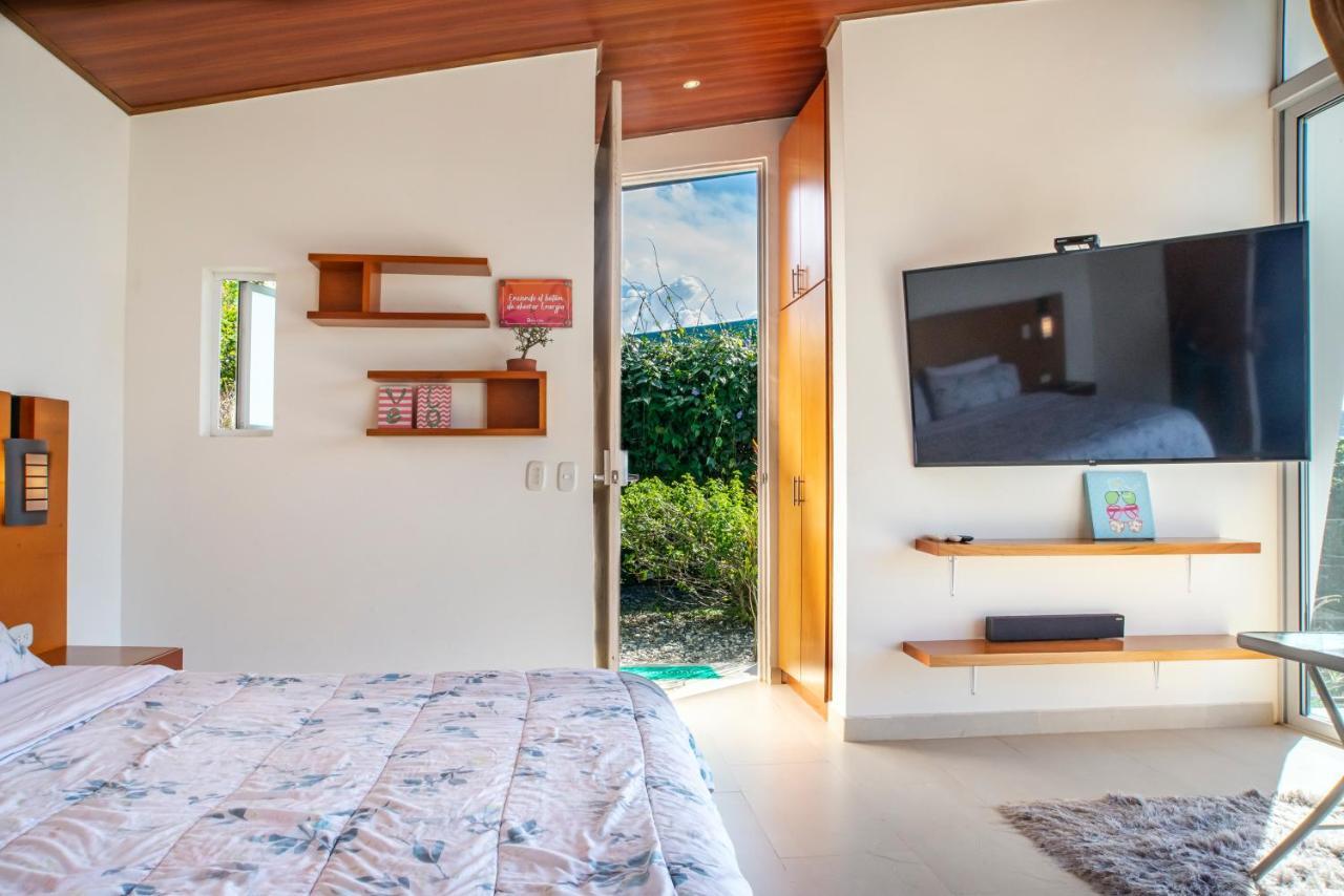 Sunset Palm Lodge サン・ヒル エクステリア 写真